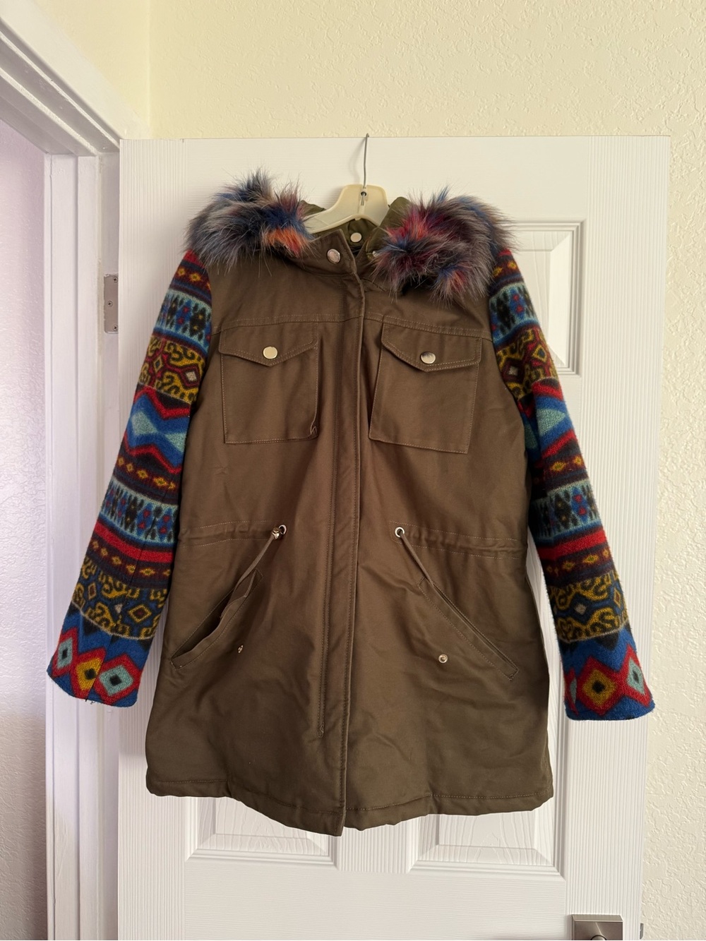 Women's Olive Parka with Multicolor Patterned Sleeves and Faux-Fur Trim